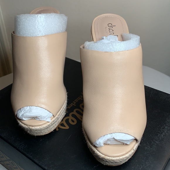 EUC Charles David Andes Tan Wedge Sandals - Picture 7 of 10